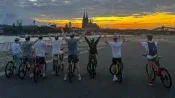 Radtour im Sonnenuntergang