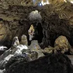 Tropfstein- höhle